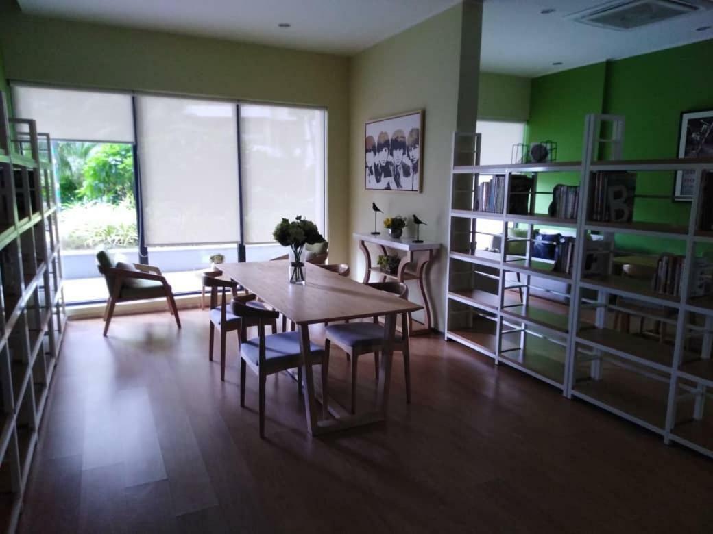!! Country Garden Apartment *